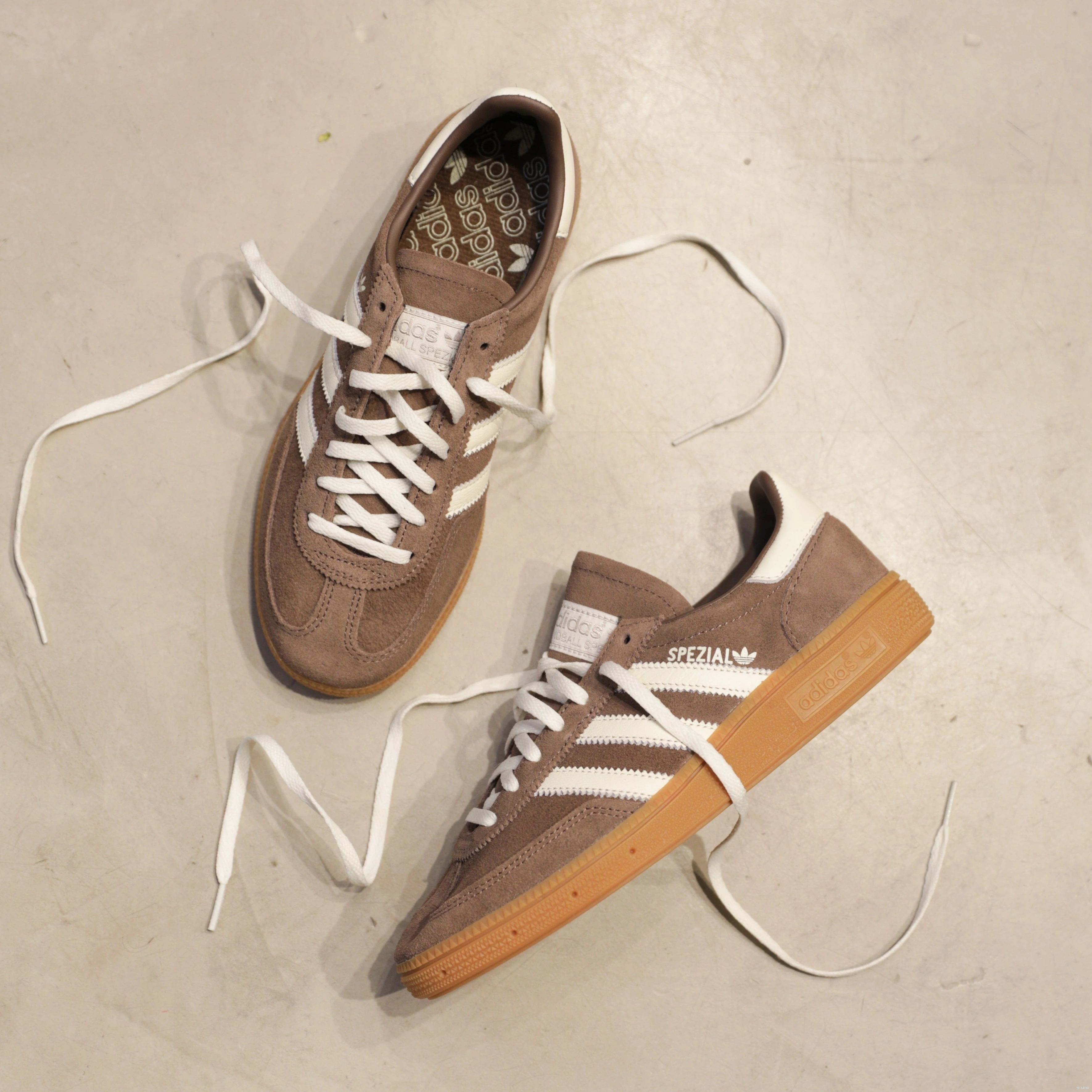 Spezial Strata W Gum Earth adidas Handball 0708